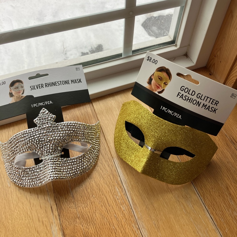 NEW Masquerade Halloween City Masks
